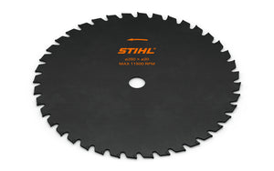 Lama tagliaerba STIHL con un diametro di 250 mm in acciaio, ideale per erba tenace e secca