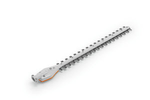 Accessorio tagliasiepi STIHL HL 0° montato su un decespugliatore