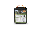 Dettaglio del flacone STIHL Multiclean e degli accessori per la pulizia del Kit Cura & Pulizia per iMOW Plus