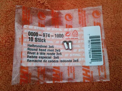Chiodo a testa rotonda STIHL 3x6 in confezione