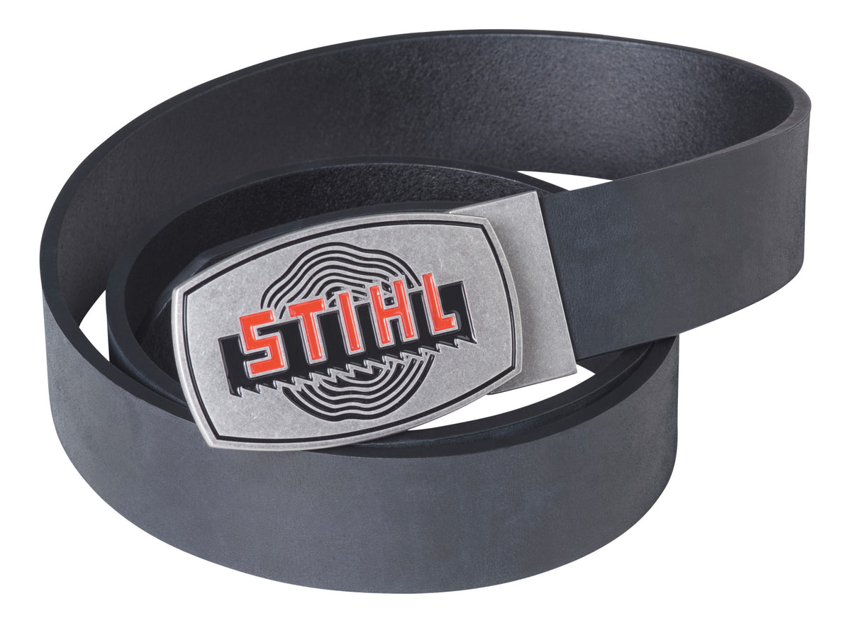 Cintura nera avvolta a spirale, vista obliqua della fibbia grigia con logo STIHL rosso e nero