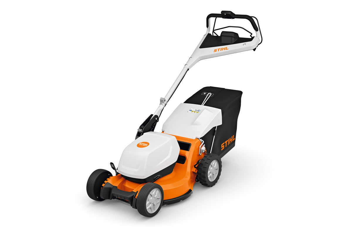 Tosaerba a batteria Stihl RMA 750 V con cesto raccoglierba nero, visto dal lato opposto.