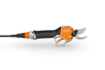Cesoia a batteria Stihl ASA 130 vista dal lato opposto con cavo