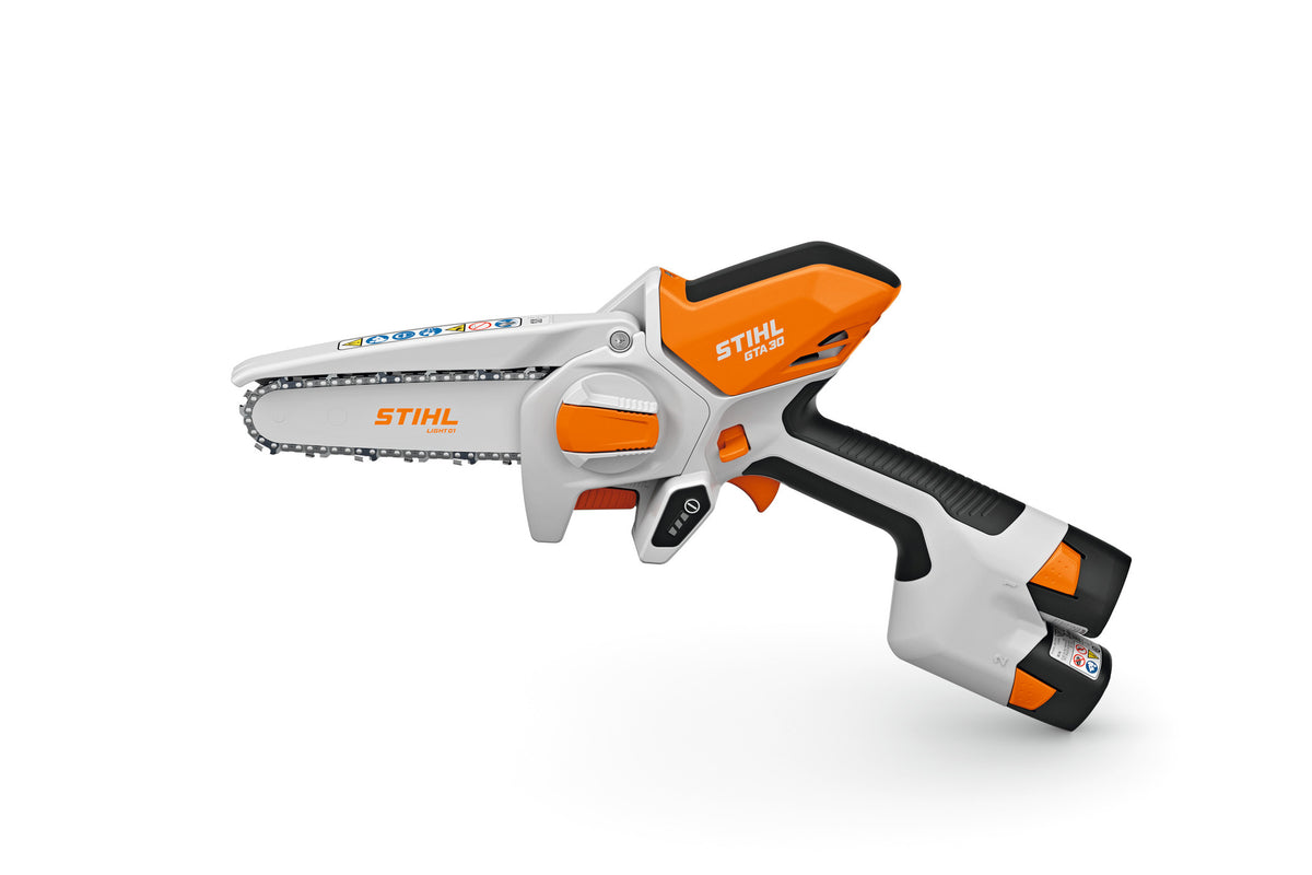 Potatore a batteria STIHL GTA 30 visto dal lato della barra guida.