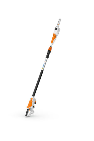 Potatore telescopico a batteria Stihl HTA 30 su sfondo bianco