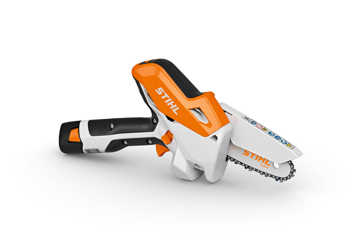 Potatore a batteria Stihl GTA 20 visto dall’alto con spranga e catena