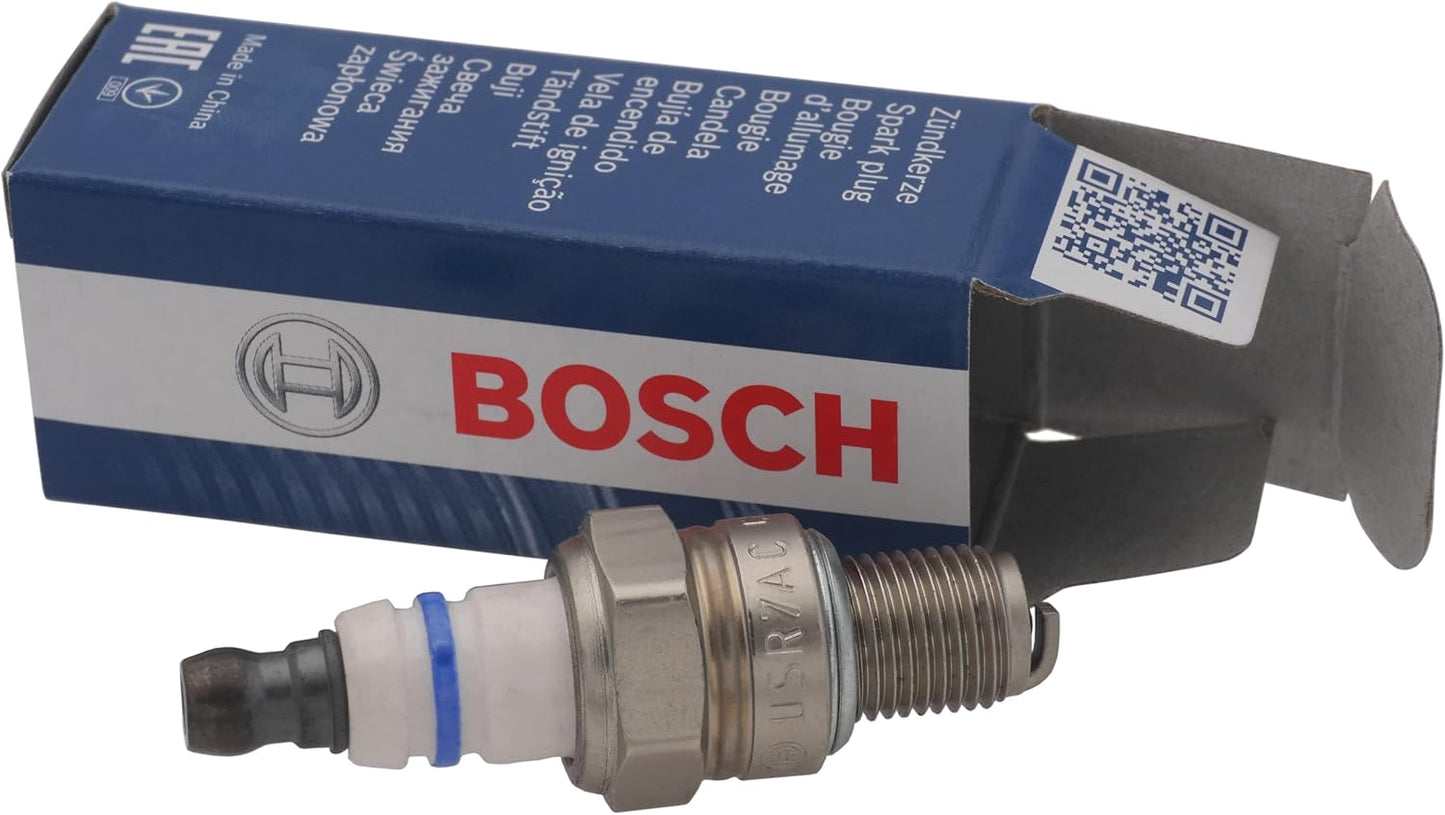 Candela di accensione Bosch USR7AC per motosega Stihl MS 193 e MS 193T