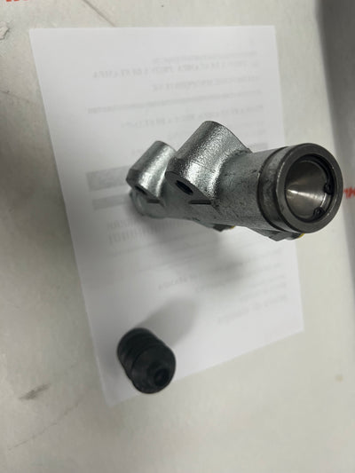 Caron pompa freni in metallo grigio per motoagricola vista laterale