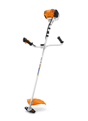 Decespugliatore Stihl FS 131 con motore 4-MIX e impugnatura a manubrio