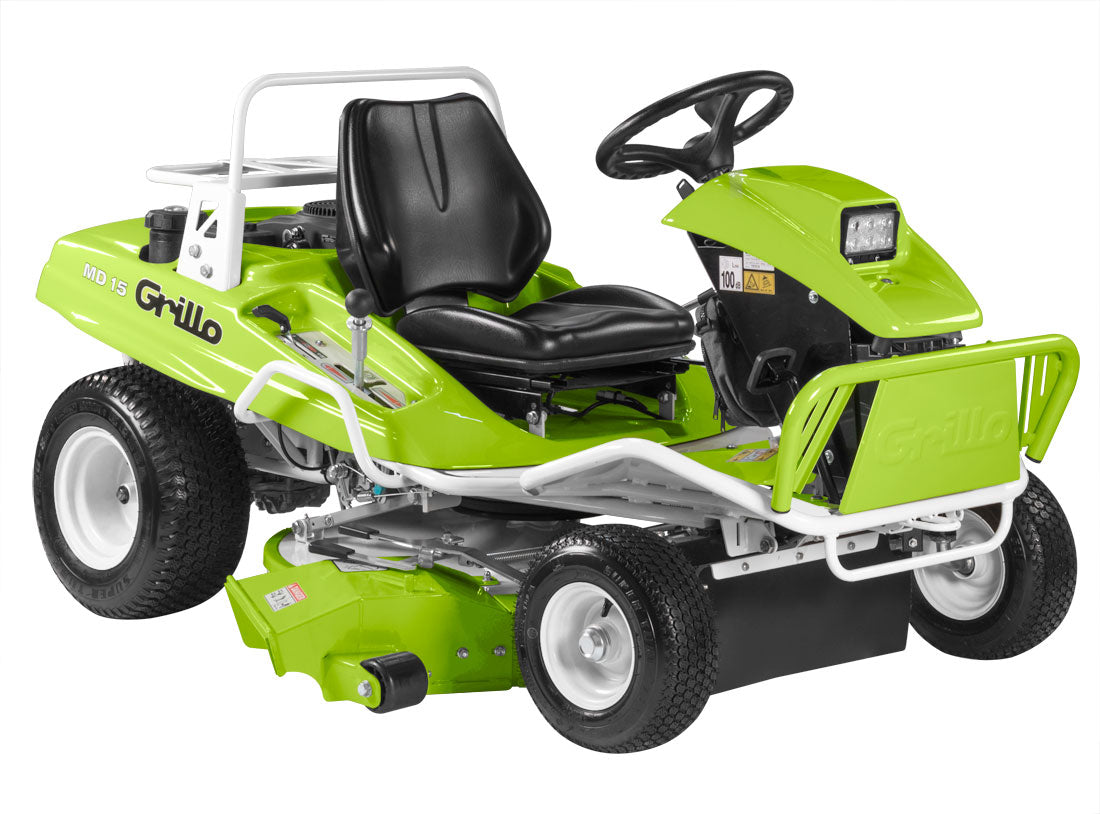 Trattorino Grillo MD 15 vista tre quarti con piatto ventrale 83 cm