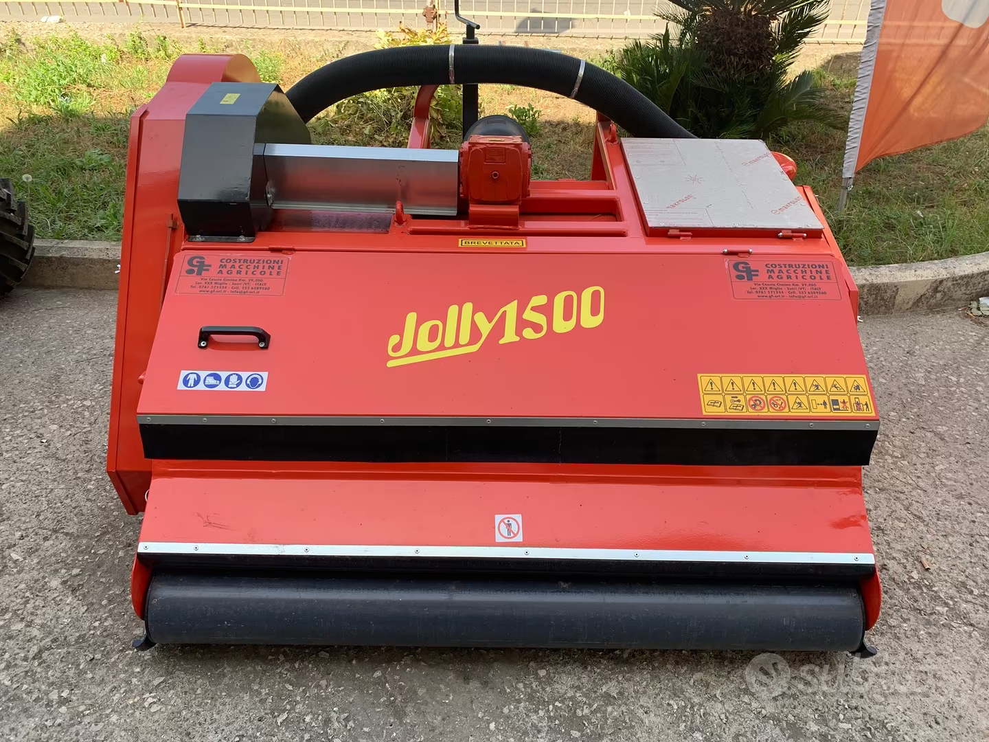 Macchina raccoglitrice portata Jolly 1500 ECO per trattore con attacco a tre punti e selezione tramite vagli
