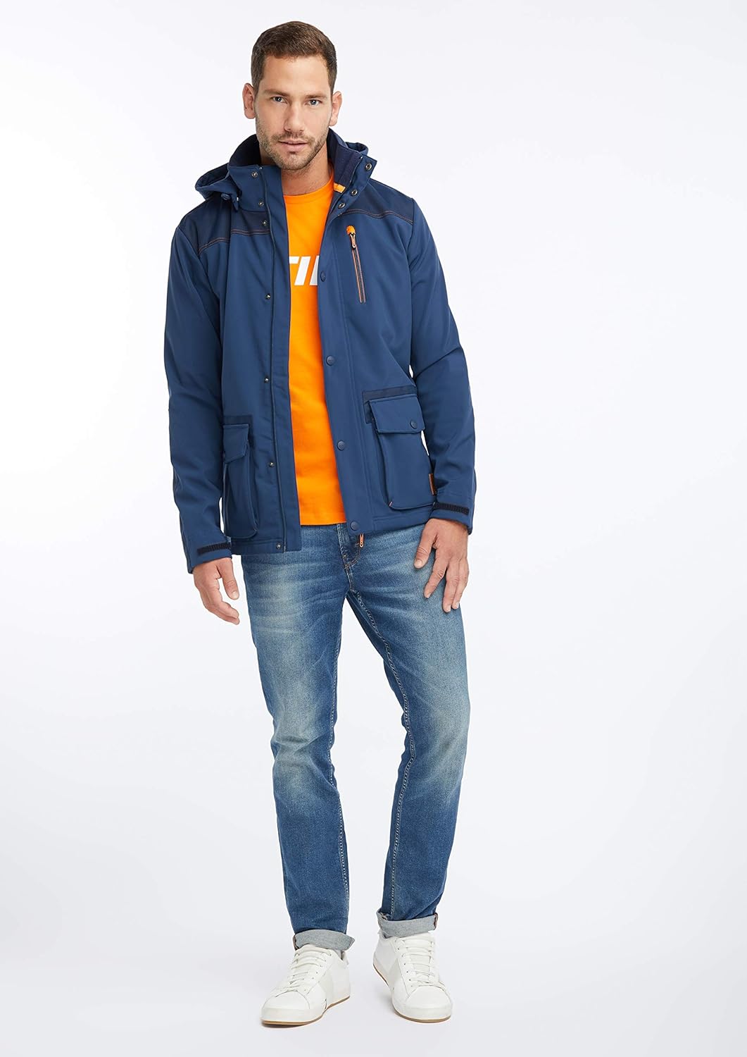 Maglietta sportiva STIHL arancione taglia S indossata sotto giacca blu