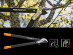 Testa con meccanismo PowerGear II del troncarami Fiskars L77 su ramo