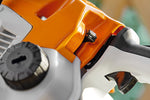 Dettaglio comandi su motosega Stihl MS 172 C-BE