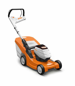 Tosaerba a batteria STIHL RMA 443 C con taglio 41 cm e cesto 52 L