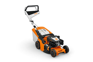 Tosaerba a batteria Stihl RMA 443 con larghezza di taglio 41 cm e cesto raccoglierba