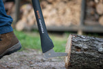 Zappino tiratronchi Fiskars XA22 in uso su tronco